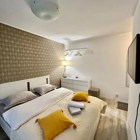 Condor * Βουκουρέστι