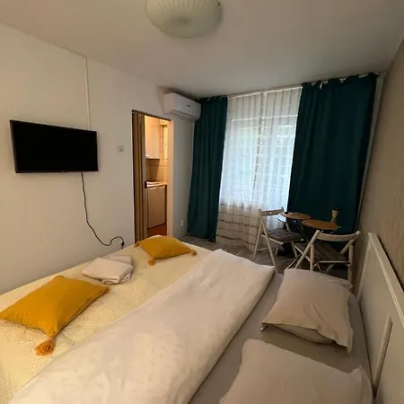 Condor Appartement *